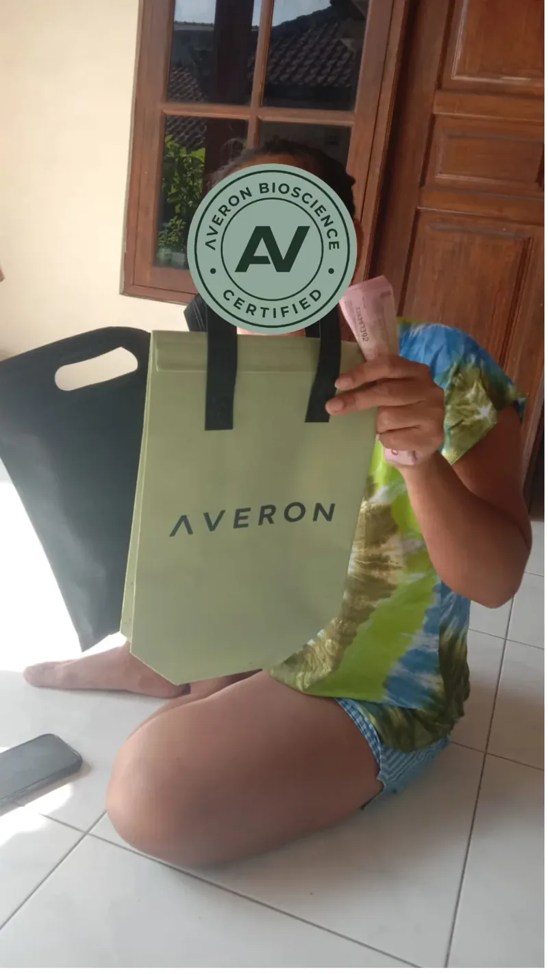 AVERON customer receiving their delivery in Bali, photo 20