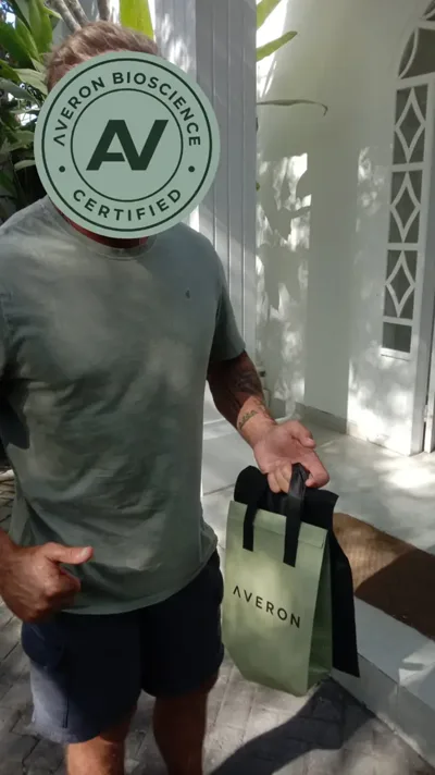 AVERON customer receiving their delivery in Bali, photo 3