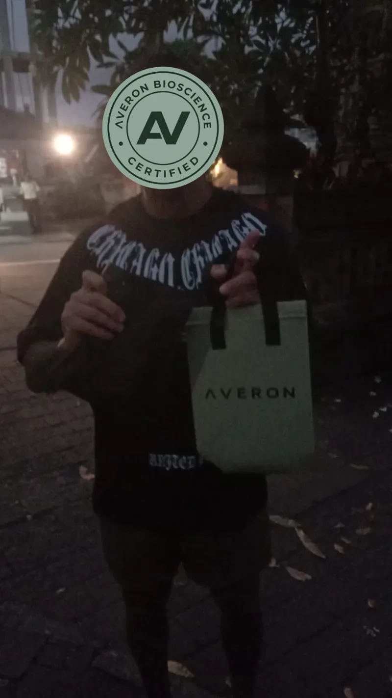 AVERON customer receiving their delivery in Bali, photo 12